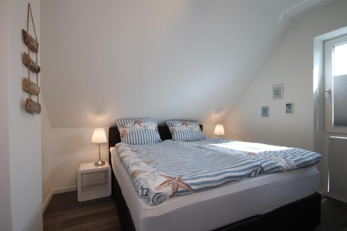 Am Kutterhafen 21 - Haus Joost Villa Fedderwardersiel Exteriör bild